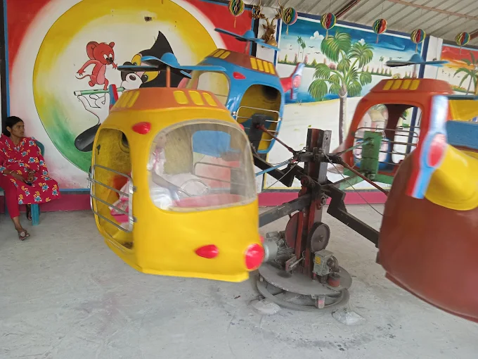 Kiddie Helicopter Ride